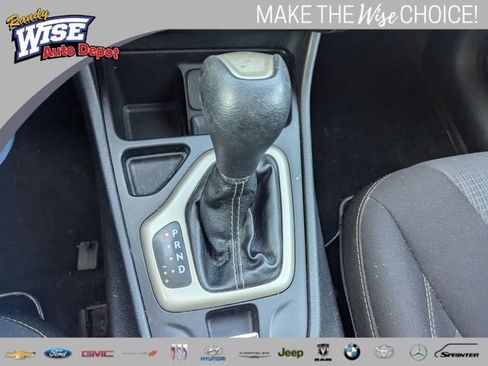 Used 2016 Jeep Cherokee Latitude w/ Cold Weather Group image 15