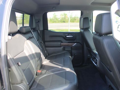 Used 2020 GMC Sierra 1500 SLT image 18