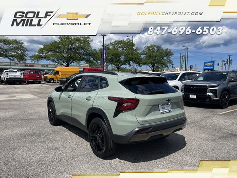 Used 2025 Chevrolet Trax ACTIV FWD image 7