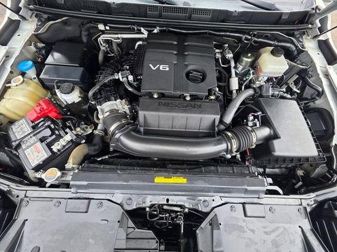 Used 2022 Nissan Frontier SV image 35