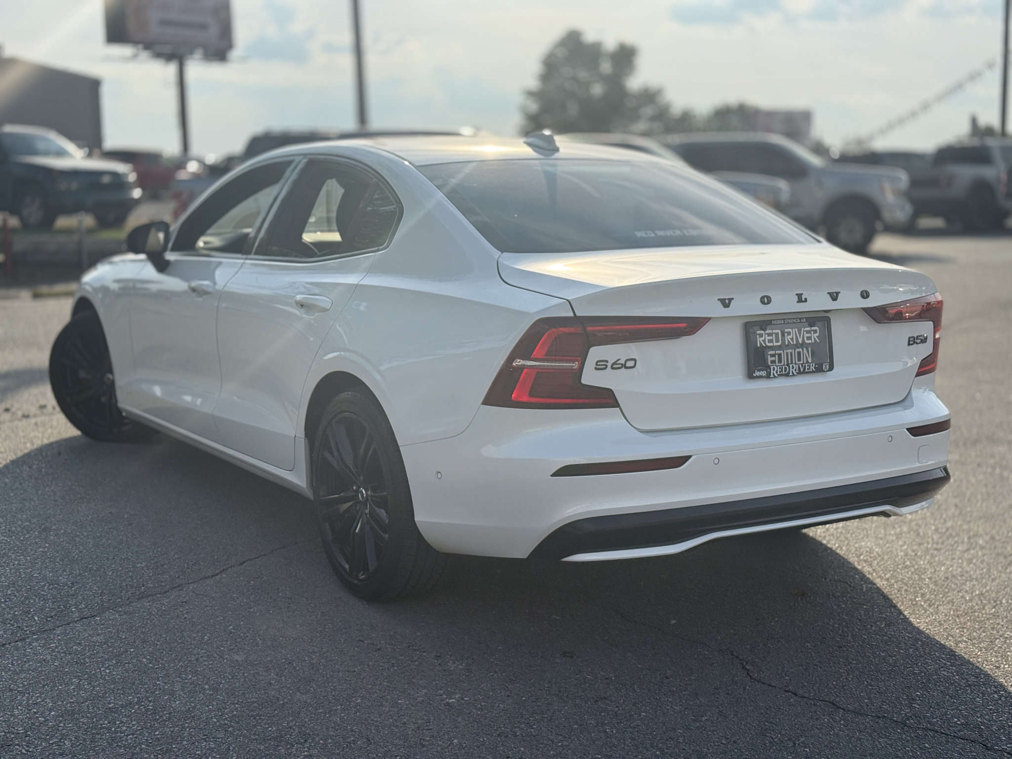 Used 2024 Volvo S60 B5 Plus w/ Climate Package AWD/4WD image 7