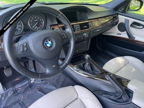 Used 2011 BMW 335i Sedan RWD image 4