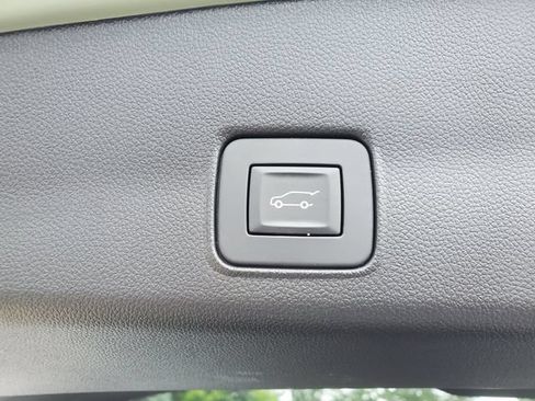 Certified 2025 Chevrolet TrailBlazer ACTIV w/ Convenience Package AWD/4WD image 13