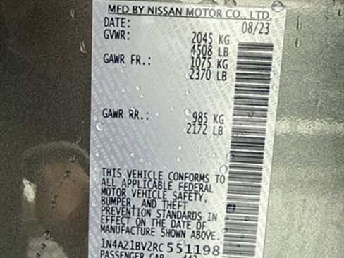 Used 2024 Nissan Leaf S image 13