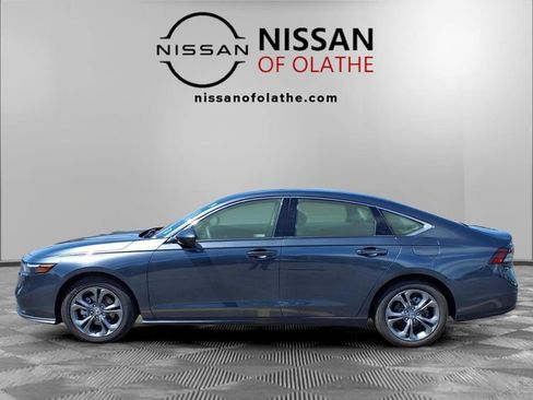 Used 2024 Honda Accord EX image 19