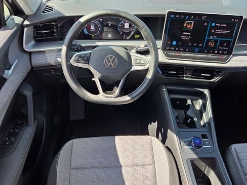 Used 2025 Volkswagen Tiguan S FWD image 7