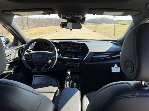 New 2026 Chevrolet Trax RS w/ Sunroof Package image 18