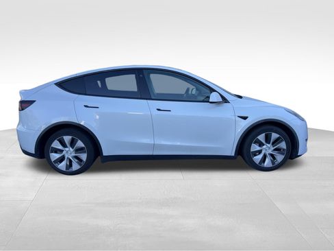 Used 2021 Tesla Model Y Long Range AWD/4WD image 4