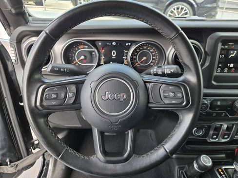 Used 2021 Jeep Wrangler Sport AWD/4WD image 16