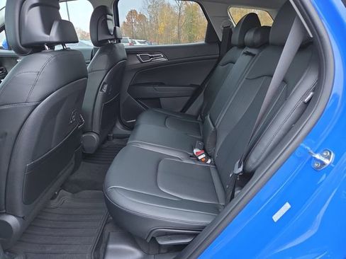 New 2026 Kia Sportage EX w/ EX Panorama Roof Package FWD image 6