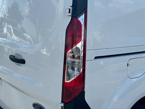 Used 2021 Ford Transit Connect XL FWD image 29