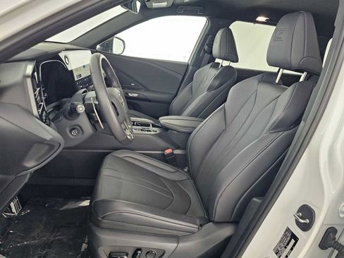 Certified 2025 Lexus TX 500h AWD w/ Technology Package image 22