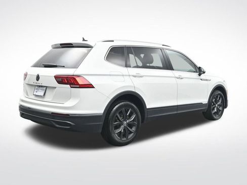 Used 2024 Volkswagen Tiguan SE image 6