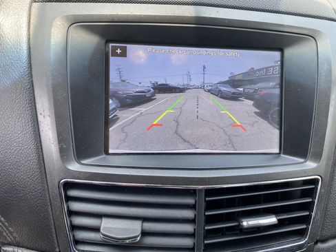 Used 2019 Lincoln MKT AWD image 13