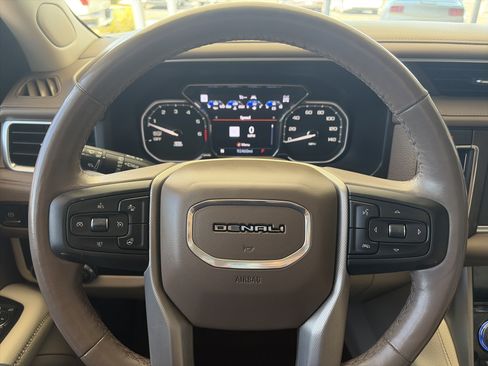 Used 2021 GMC Yukon XL Denali AWD/4WD image 21