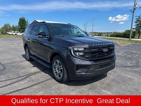 Used 2026 Ford Expedition Active AWD/4WD image 7
