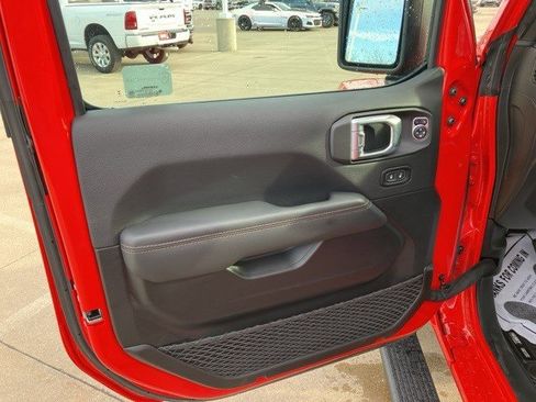 Certified 2023 Jeep Wrangler Unlimited Rubicon 392 w/ Trailer Tow Package image 9