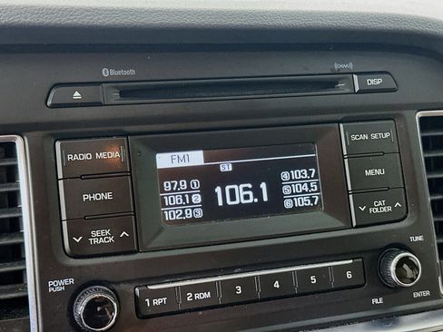 Used 2017 Hyundai Sonata SE FWD image 21