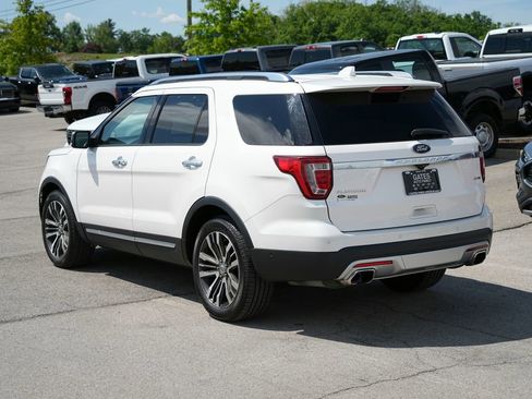Used 2017 Ford Explorer Platinum AWD/4WD image 7