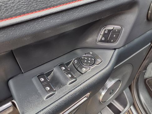 Used 2022 Ford Expedition Max Limited image 24