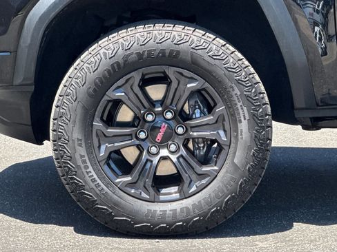 Certified 2025 GMC Canyon Elevation RWD image 27