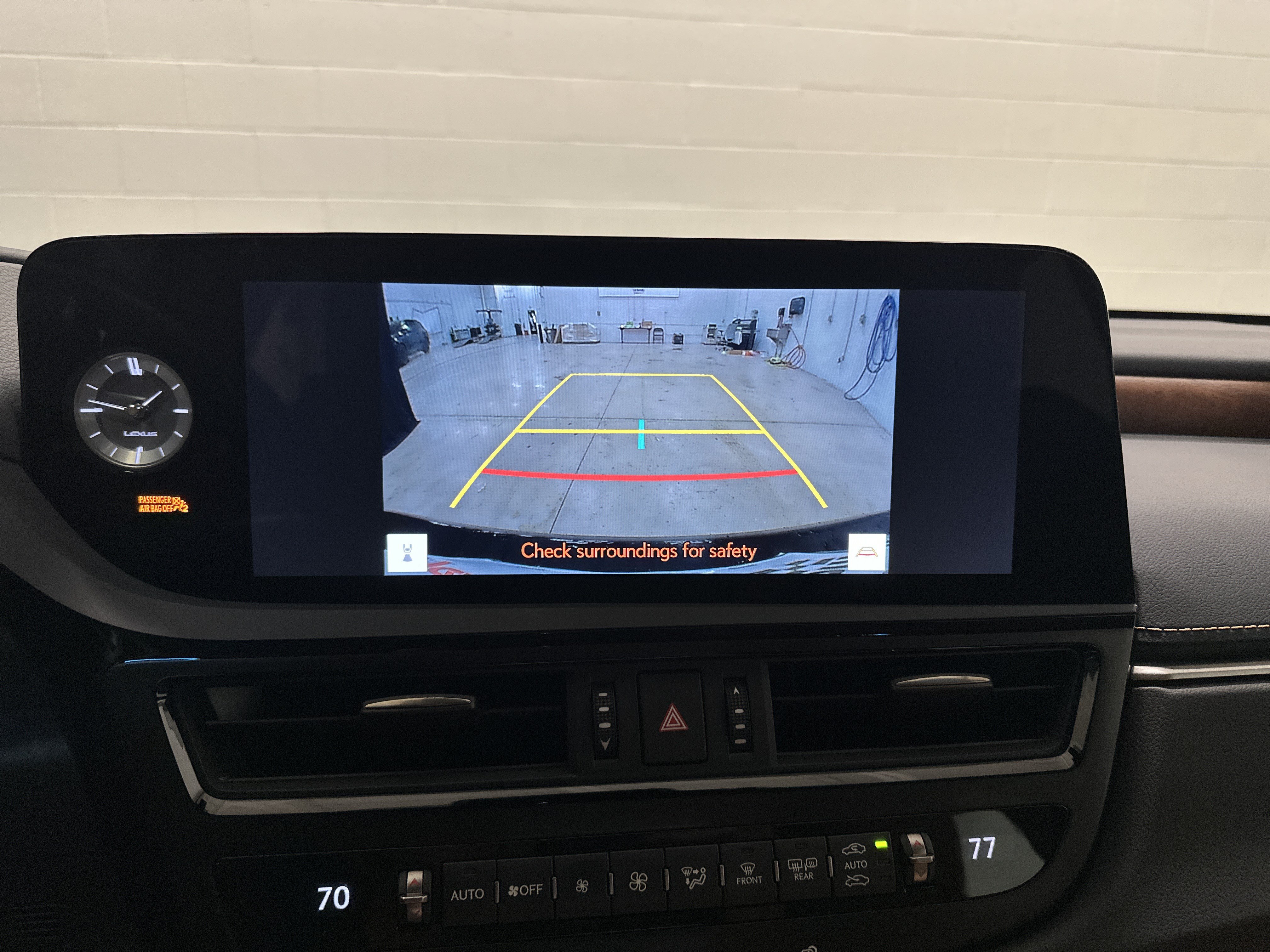 Used 2025 Lexus ES 350 w/ Premium Package FWD image 25