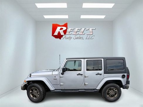 Used 2016 Jeep Wrangler Unlimited Sahara AWD/4WD image 35