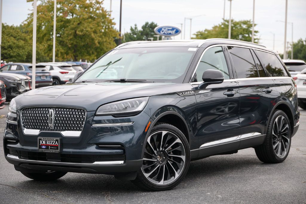 Used 2023 Lincoln Aviator Reserve w/ Equipment Group 201A AWD/4WD image 2