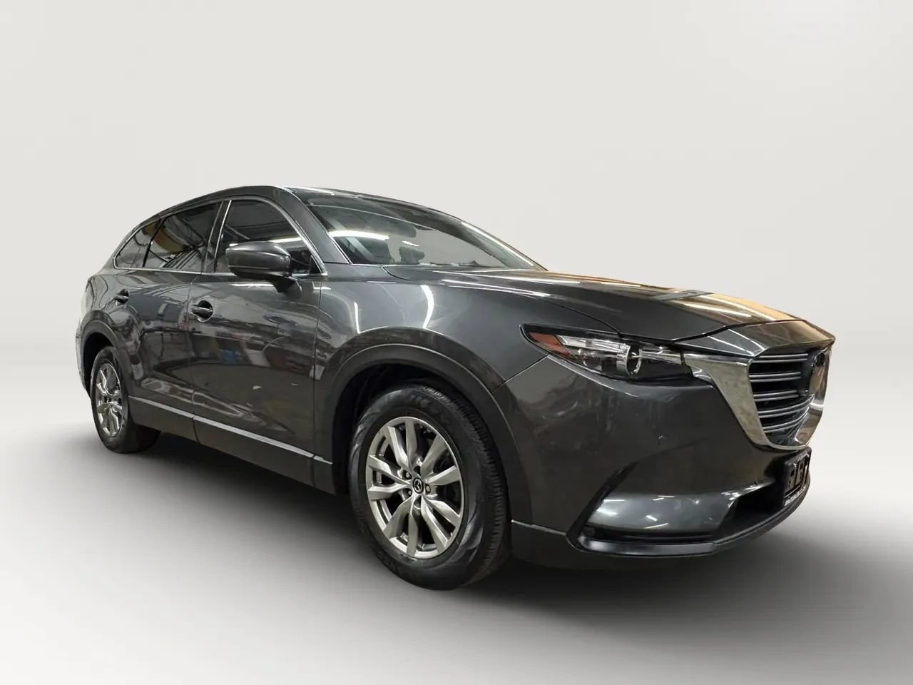 Used 2018 MAZDA CX-9 Touring w/ Touring Premium Package AWD/4WD image 2