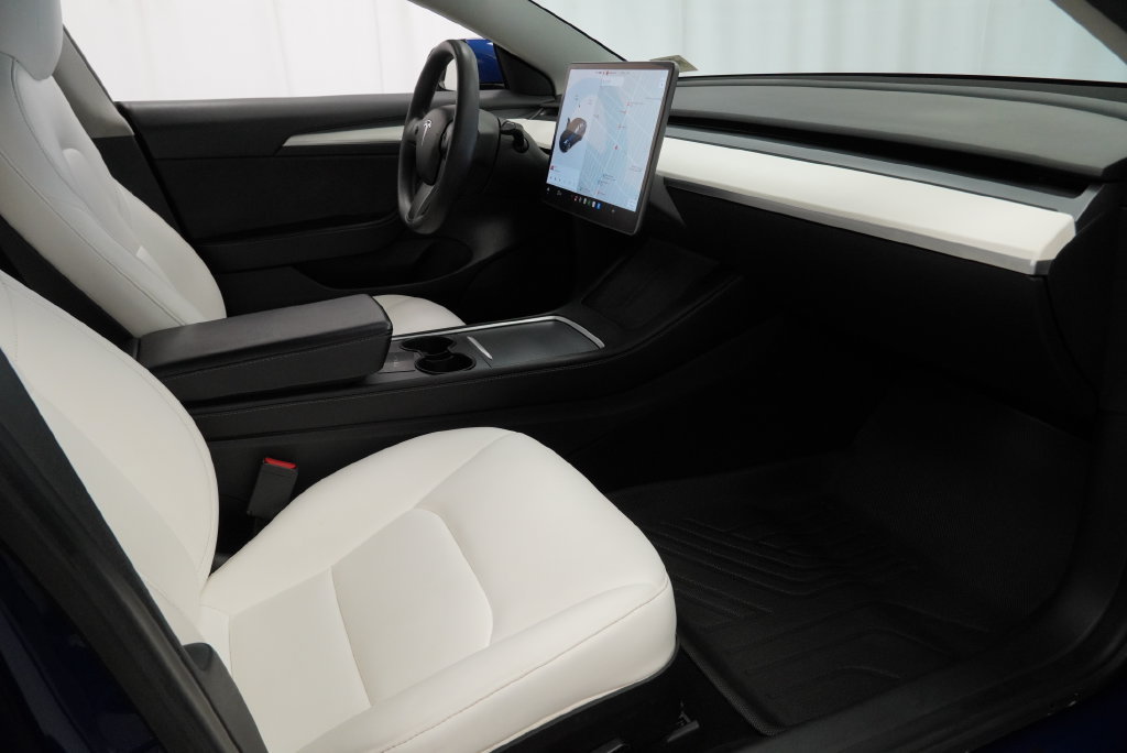 Used 2021 Tesla Model 3 Long Range AWD/4WD image 30