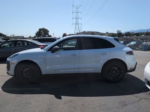 Used 2023 Porsche Macan Turbo AWD/4WD image 6