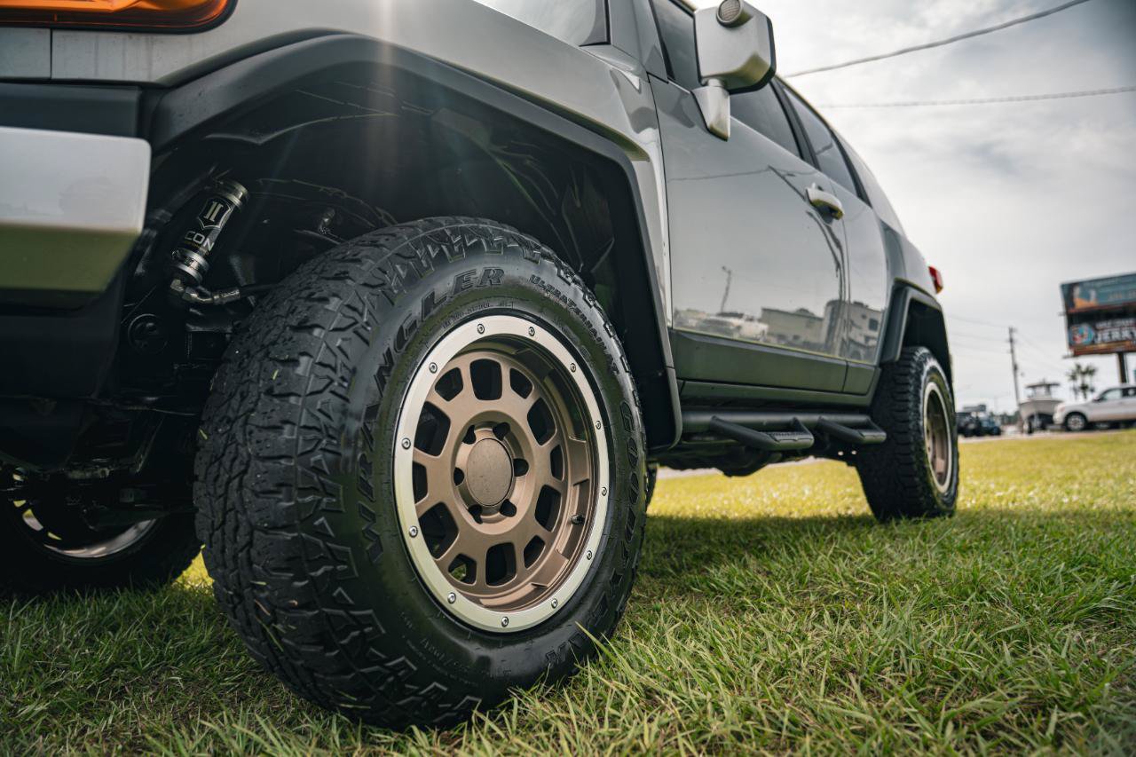 Used 2014 Toyota FJ Cruiser 4WD w/ Convenience Package image 10