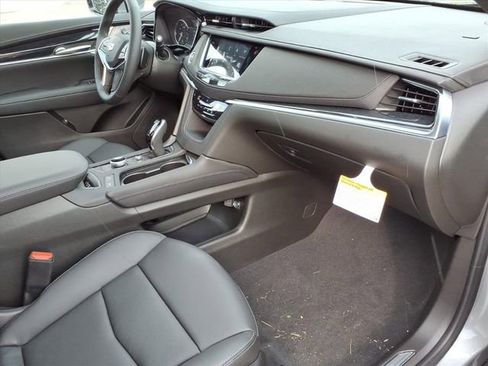 New 2025 Cadillac XT5 Premium Luxury image 24
