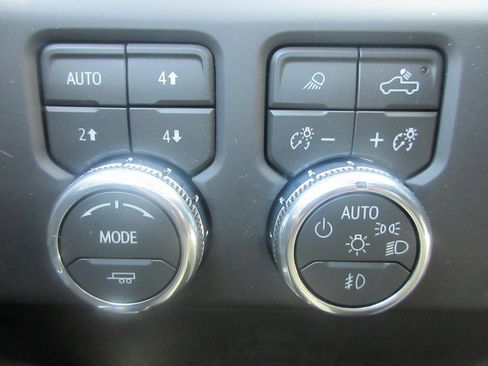 New 2026 GMC Sierra 3500 Denali w/ Denali Reserve Package image 17