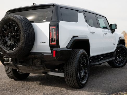 Used 2025 GMC Hummer EV 2X image 13