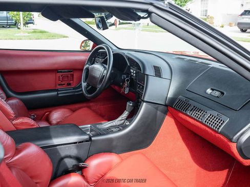 Used 1992 Chevrolet Corvette Coupe RWD image 26