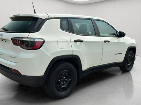 Used 2021 Jeep Compass Sport FWD image 4