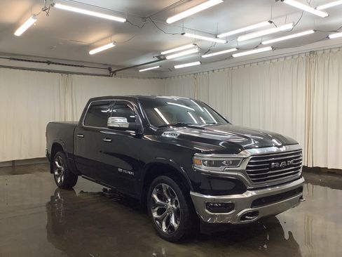 Used 2022 RAM 1500 Limited AWD/4WD image 3