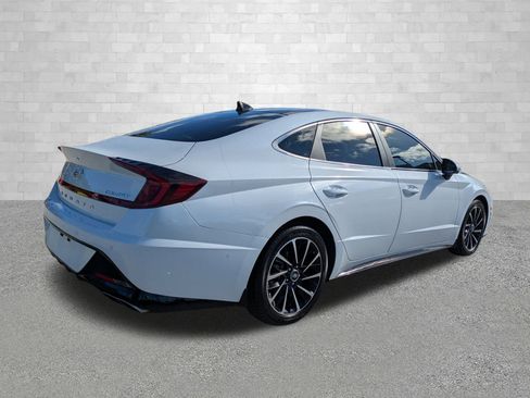 Used 2021 Hyundai Sonata Limited image 2