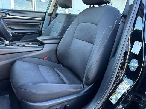 Used 2023 Nissan Altima 2.5 SV image 11