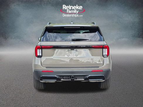 New 2026 Ford Explorer ST-Line w/ ST-Line Street Pack AWD/4WD image 6