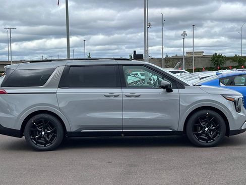 New 2026 Kia Carnival SX Prestige image 4