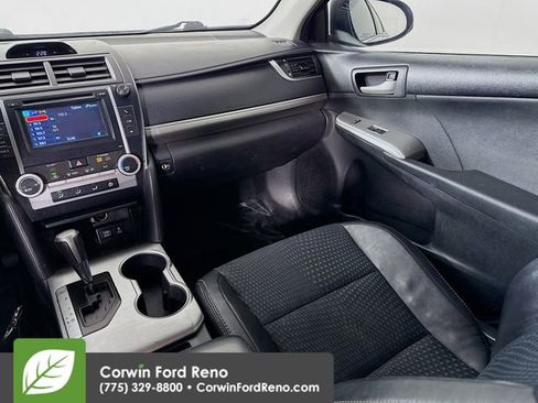 Used 2012 Toyota Camry SE image 20