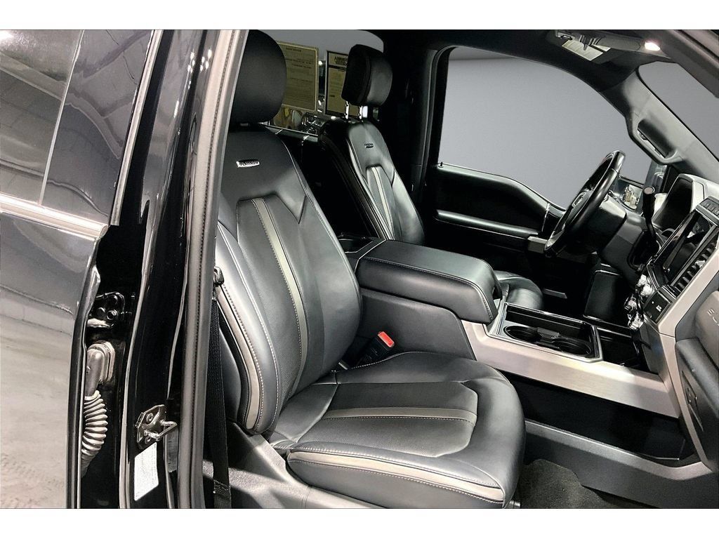 Used 2022 Ford F450 Platinum w/ FX4 Off-Road Package AWD/4WD image 9