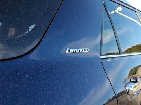 Used 2019 Toyota 4Runner Limited w/ Wilderness Package AWD/4WD image 6
