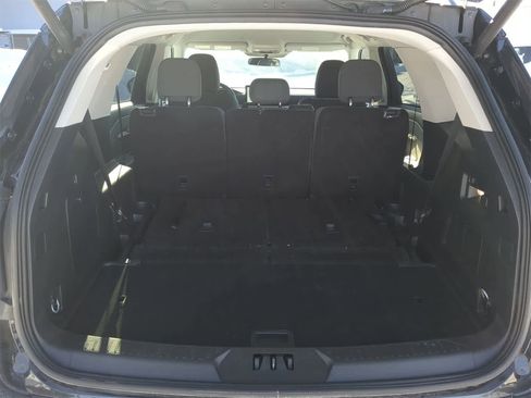 Used 2025 Ford Explorer Active image 40