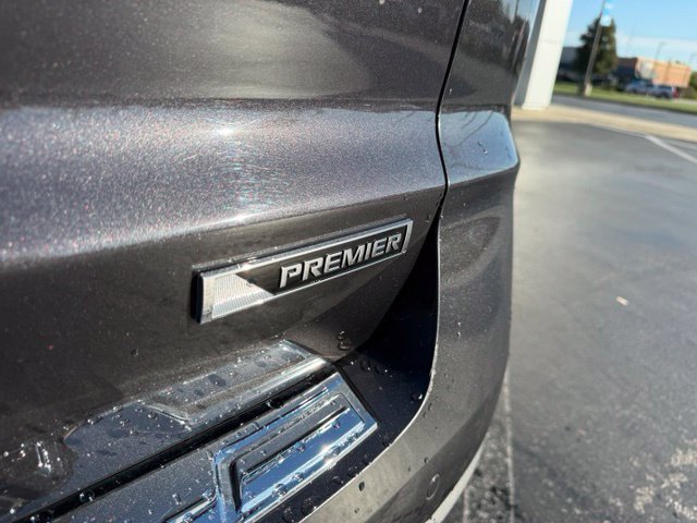 Used 2017 Chevrolet Traverse Premier AWD/4WD image 9