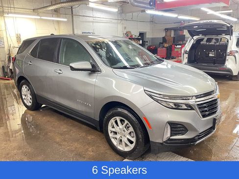 Used 2024 Chevrolet Equinox LT image 2