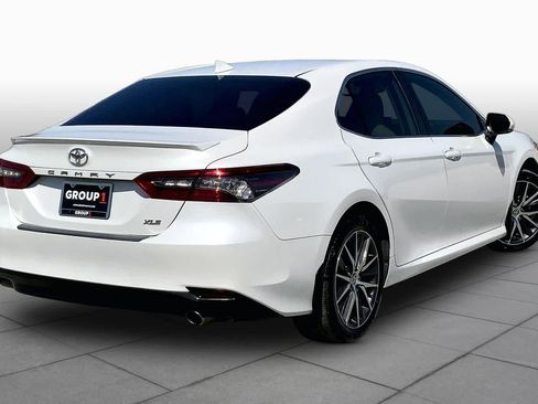 Used 2022 Toyota Camry XLE FWD image 13