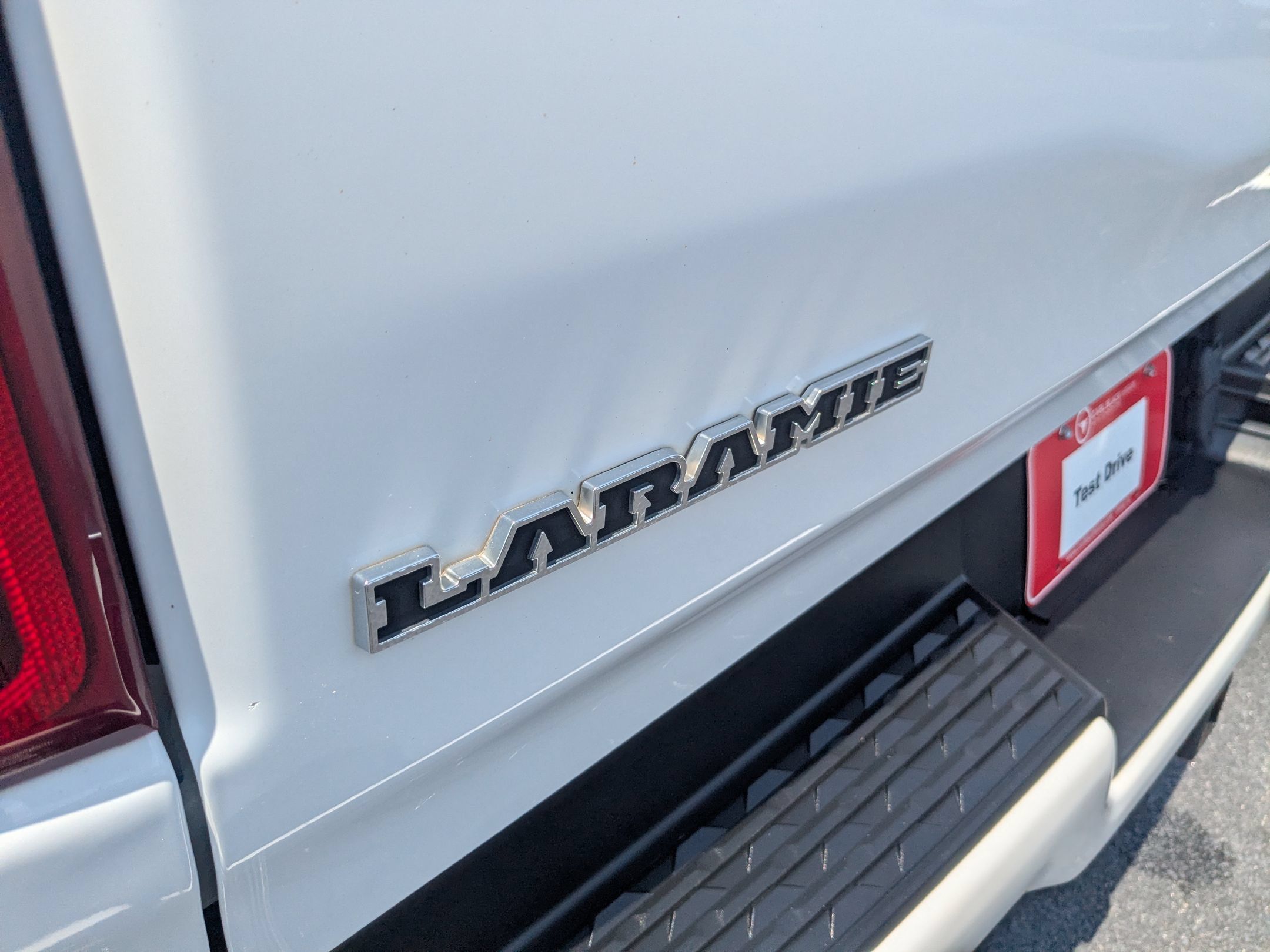 Used 2023 RAM 1500 Laramie AWD/4WD image 26